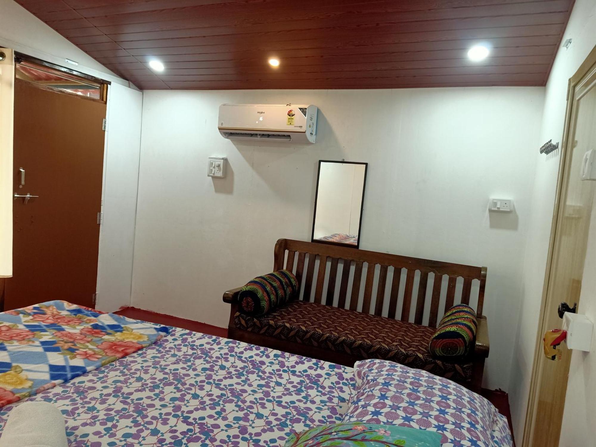 Shiv Sai Huts Hotell Canacona Exteriör bild